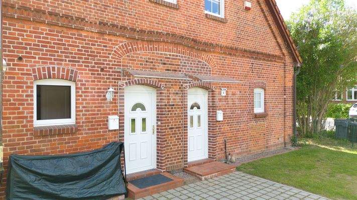 Eingang und Garten kleine Wohnungen