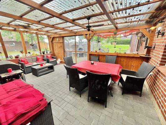 Überdachte Terrasse