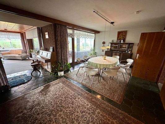 geräumigen Essdiele und ...