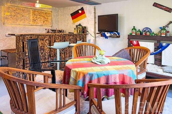 Partyraum im  Gartenhaus