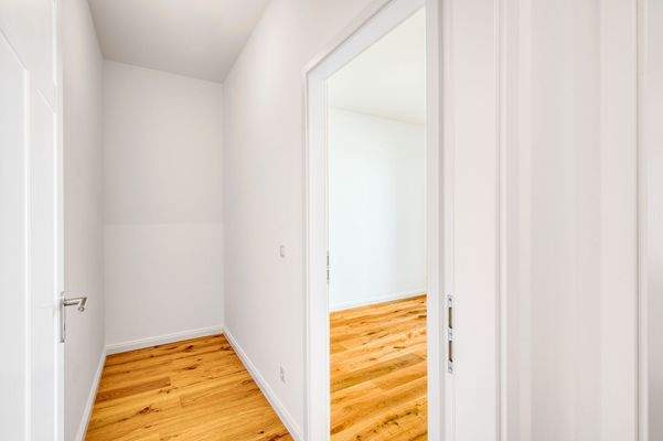 Flurbereich mit Zugang zum Schlafzimmer