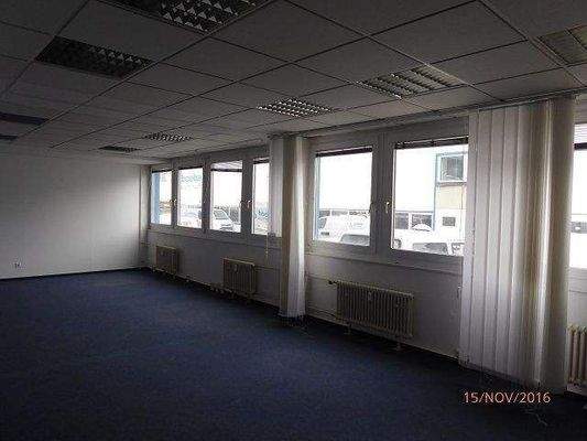 Musterfoto Doppelbüro