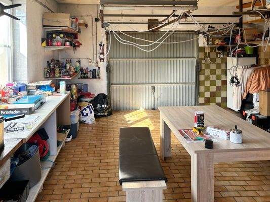 35-Garage-1.JPG