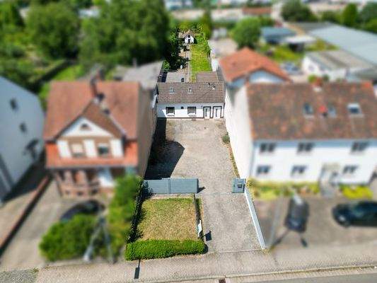 Baugrundstück mit Bungalow in Saarbrücken 