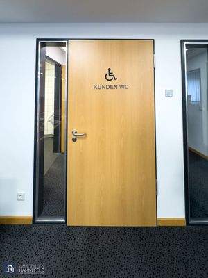 Kunden-Wc. Behindertengerecht.