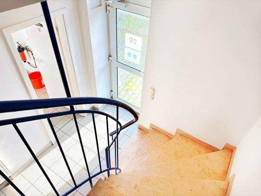 Treppe zu den Büros