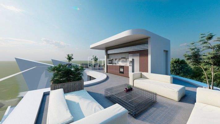 Luxurious 5-Bedroom Villa Near the Beach in Orihuela Costa
