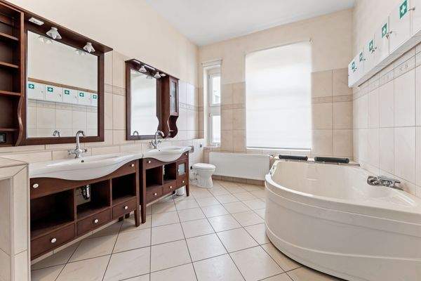 1041-21 Badezimmer1.jpg