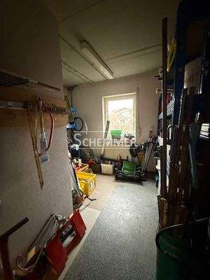 Halle 2 Kleberaum links