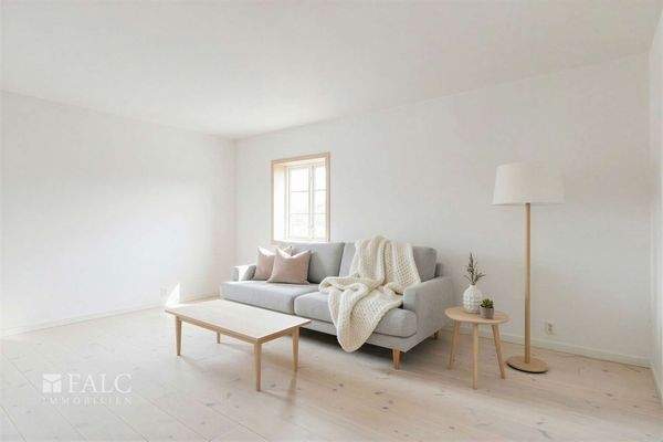 Whg. IV & V Bsp. III - (KI generiert)