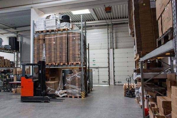 Zugangsbereich Hallenflächen