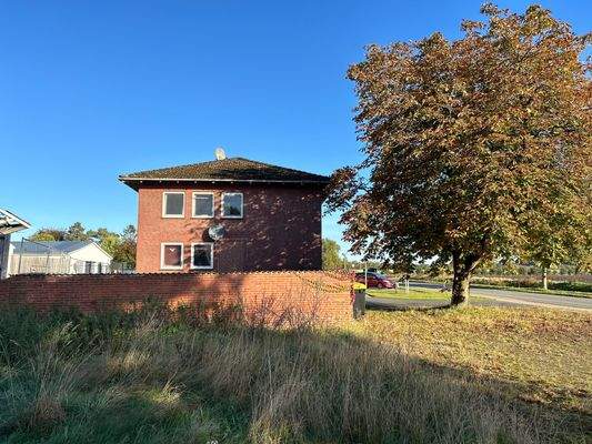 Flüchtlingsunterkunft Seite