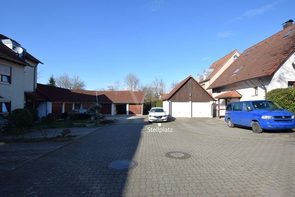 Hofeinfahrt / Stellplatz