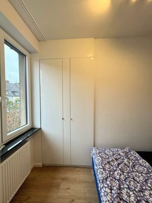 9 Schlafzimmer