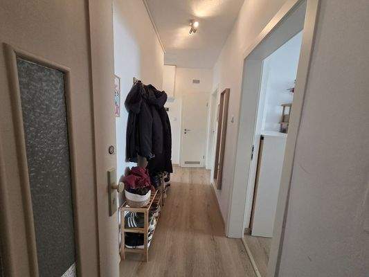 Bitte treten Sie ein!