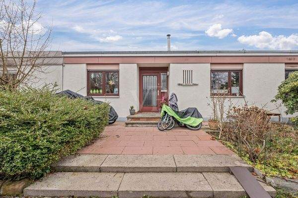 Eingangsbereich von Außen