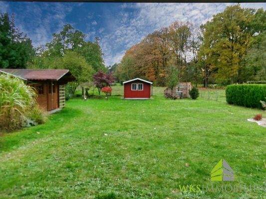 Der weitläufige Garten