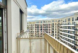 20250930_122512779_iOS