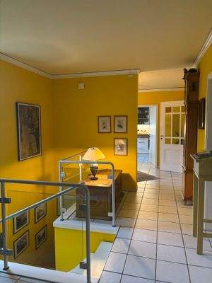 Treppe ins Untergeschoss.JPEG