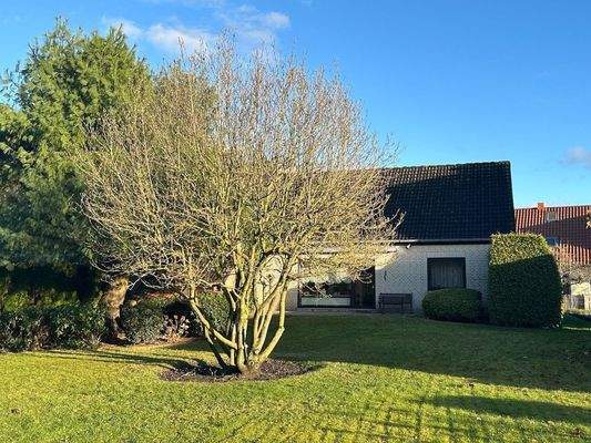 Südwestansicht aus dem Garten