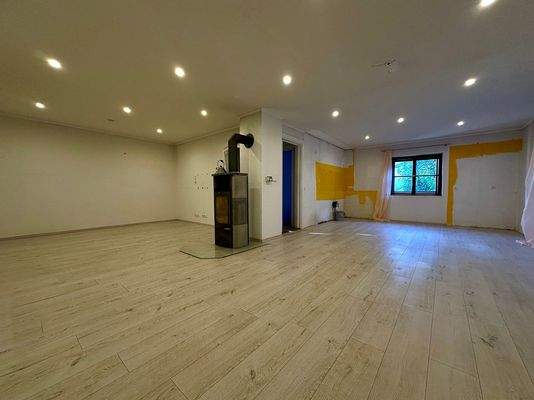 Wohnzimmer/Esszimmer/Leer