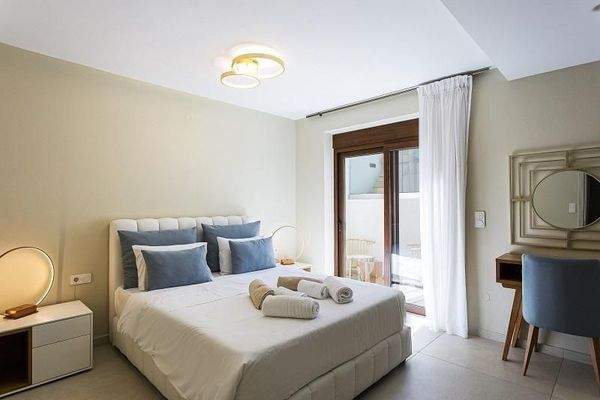 Kreta, Rethymno: Drei Luxusvillen, nur einen kurzen Spaziergang vom Strand entfernt zu verkaufen