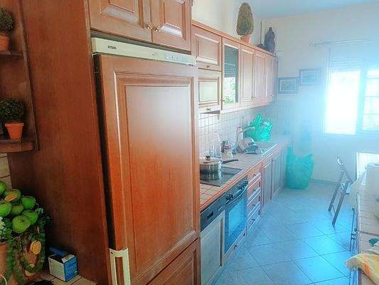 Kreta, Vryses: Wohngebäude mit Pool und Bergblick zu verkaufen – Ideale Investition im Apokoronas!