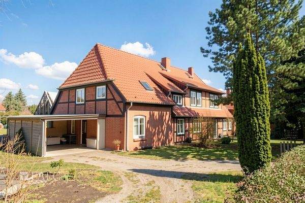 Außenansicht II - (KI generiert)