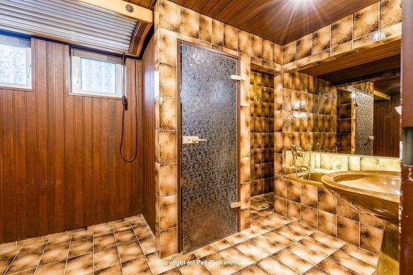 Badezimmer Hauptwohnung UG