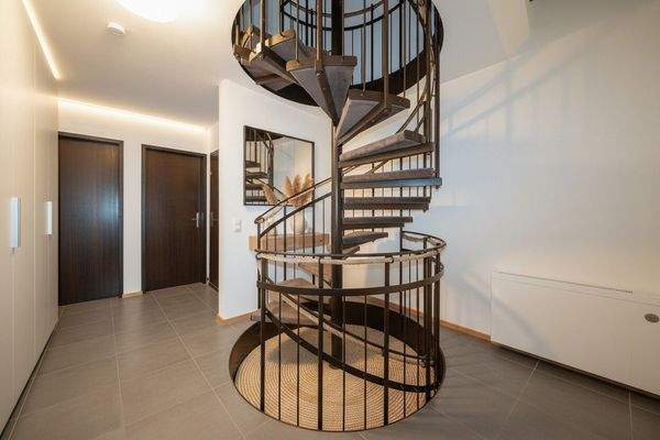 2. Obergeschoss - Wendeltreppe - Illustration