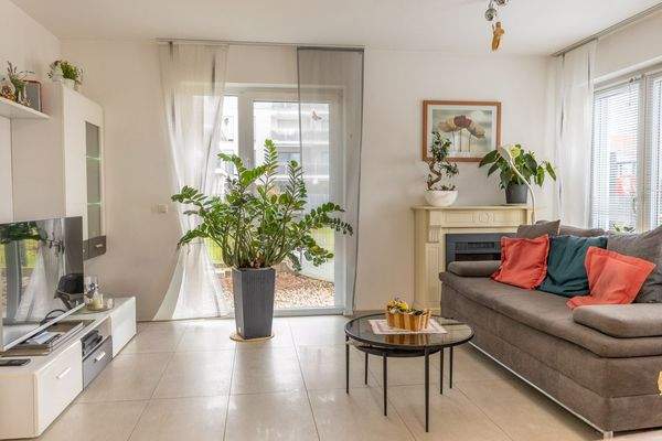 Geschmackvolle Gartenwohnung von 2013 – modern, hell und ideal gelegen