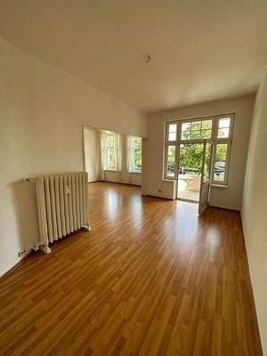 Deichstraße 6 Esszimmer mit Blick ins Wohnzimmer