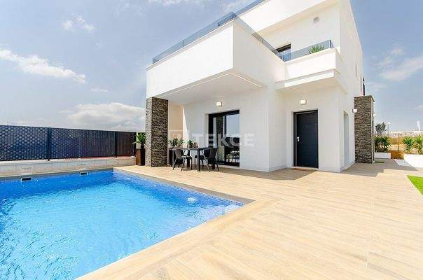 Detached Chic Golf Villas with Pools in Bigastro