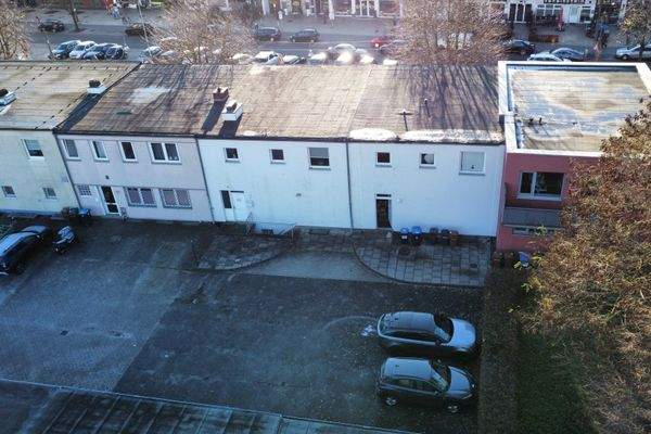 Rückansicht mit hinterem Wohnungseinheit