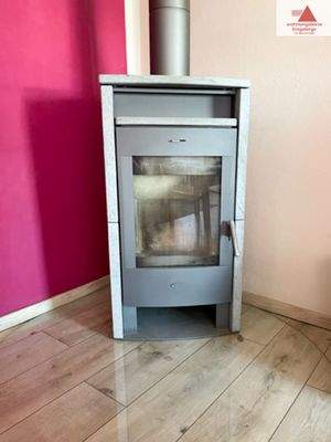 Kaminofen im Wohnzimmer