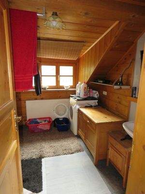 Dusche - WC mit Waschmaschinenanschluss DG-Whg.