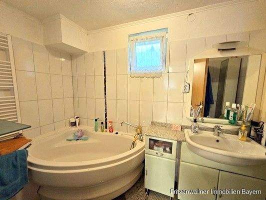 Vollbad 1 von 2 Haus 1