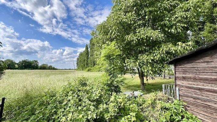 Garten mit Blick ins Grüne