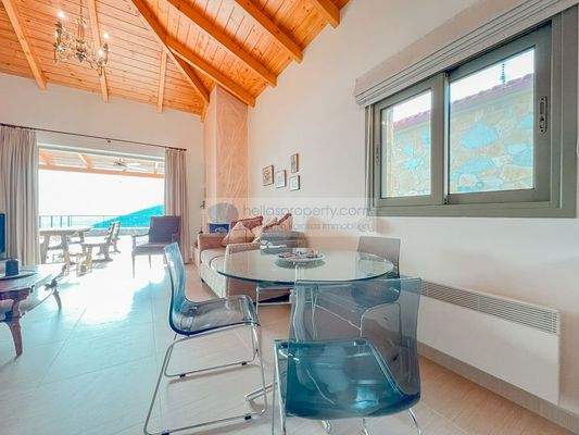 f1fe39ff870a42fd8fa83a2dedb8f631-original