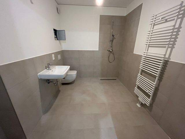 Attraktive 2- Zimmer Wohnung mit Loggia zu vermieten! - Foto 2