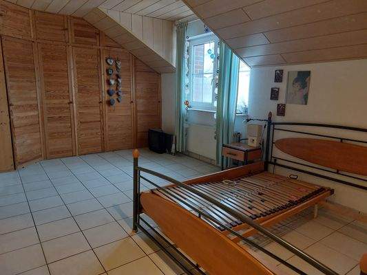 Schlafzimmer (1).jpg
