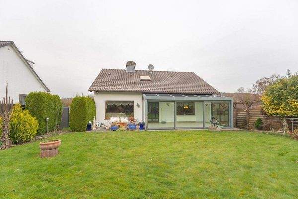 Haus &amp; Gartenansicht