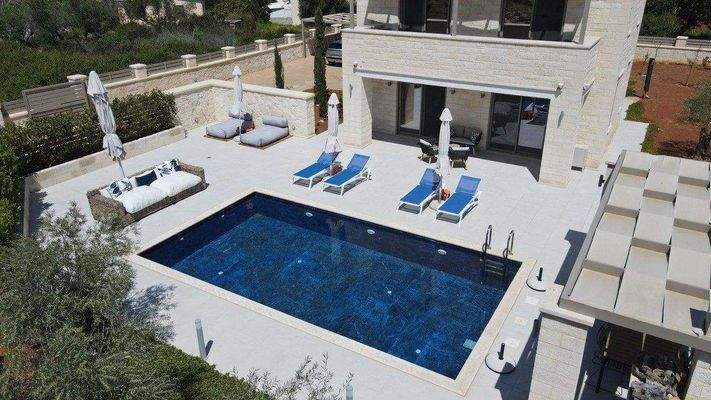 Stone-Villa-in-Almyrida-for-sale-Stone-Villa-in-Al