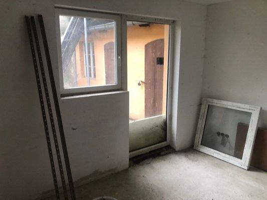 Zimmer Tür Innenhof