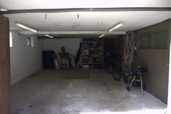 Keller: Garage