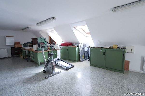 5753_Teil der Werkstatt