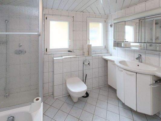 Vollausgestattetes Tageslichtbad