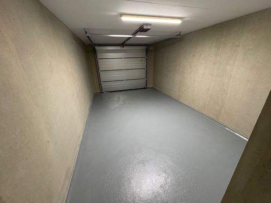 Blick in eine Garage