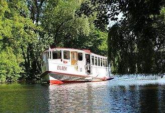 Direkt am Wasser gelegen....