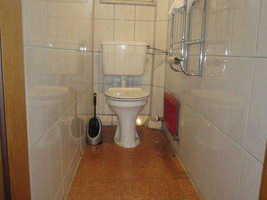 Tageslicht-WC im Obergeschoss (ohne Handwaschb.)